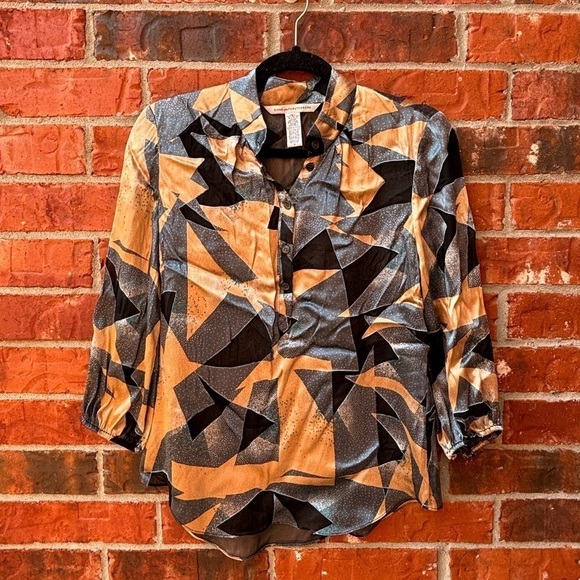 Diane Von Furstenberg Womens 4 Glassglow Silk Gold Black Geometric Blouse - Picture 10 of 10